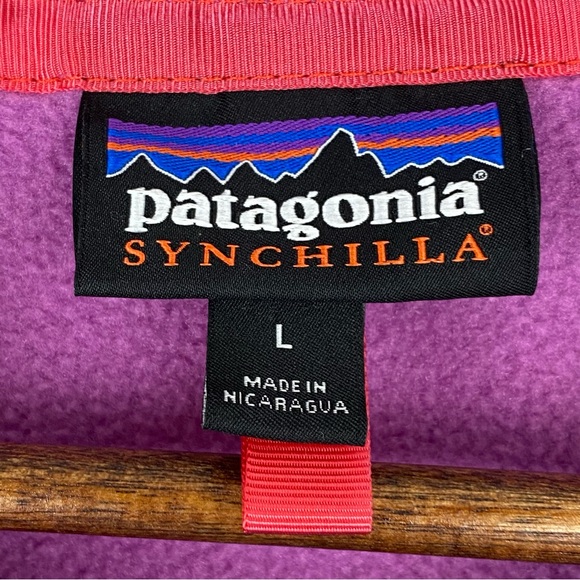 Patagonia size Large Women’s Purple Blue Synchilla Snap-T Fleece Pullover - Picture 6 of 8